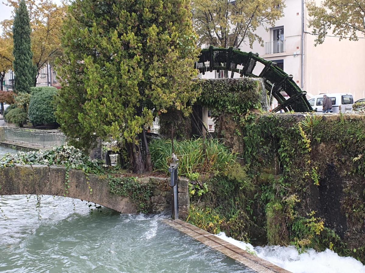Apartment Le Nid'isle - Stationnement Prive Gratuit - Wi-fi Performant - Climatisation L'Isle-sur-la-Sorgue