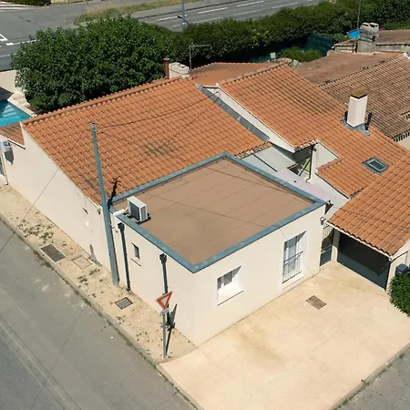 Ferienwohnung Le Nid'Isle - Stationnement Prive Gratuit - Wi-Fi Performant - Climatisation LʼIsle-sur-la-Sorgue Exterior foto