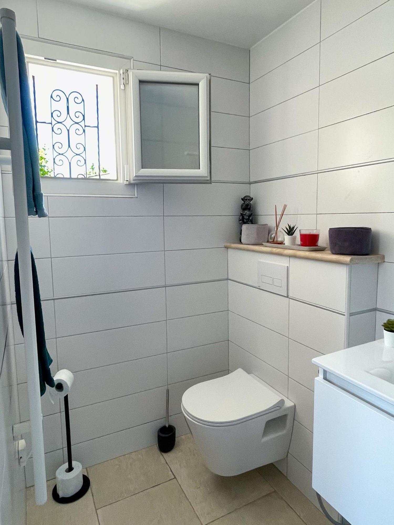 Apartment Le Nid'isle - Stationnement Prive Gratuit - Wi-fi Performant - Climatisation